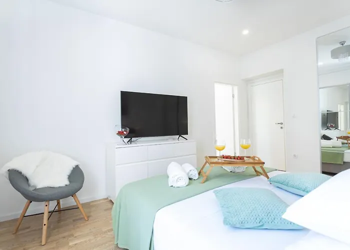 Star Music Apartment