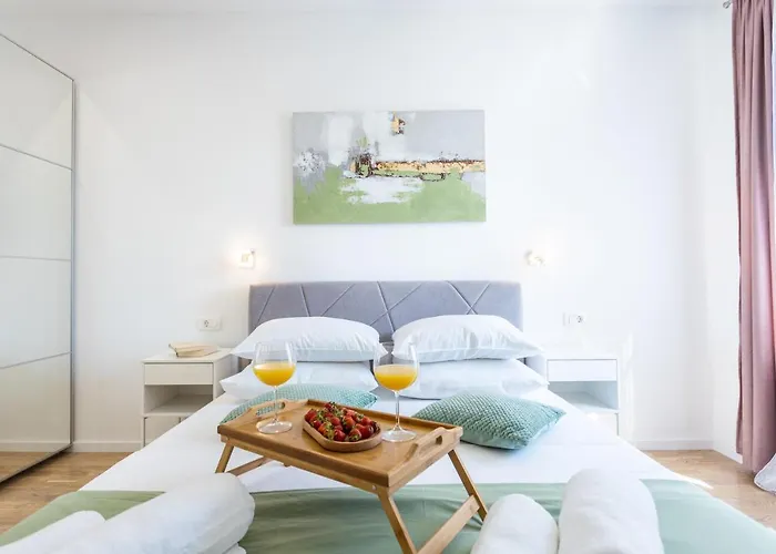 Star Music Apartment